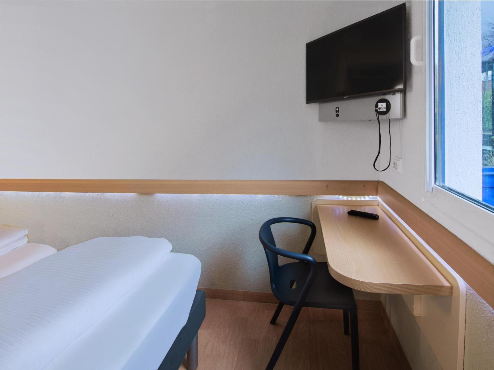 B&B Hotel Koeln-Marsdorf Bagian luar foto