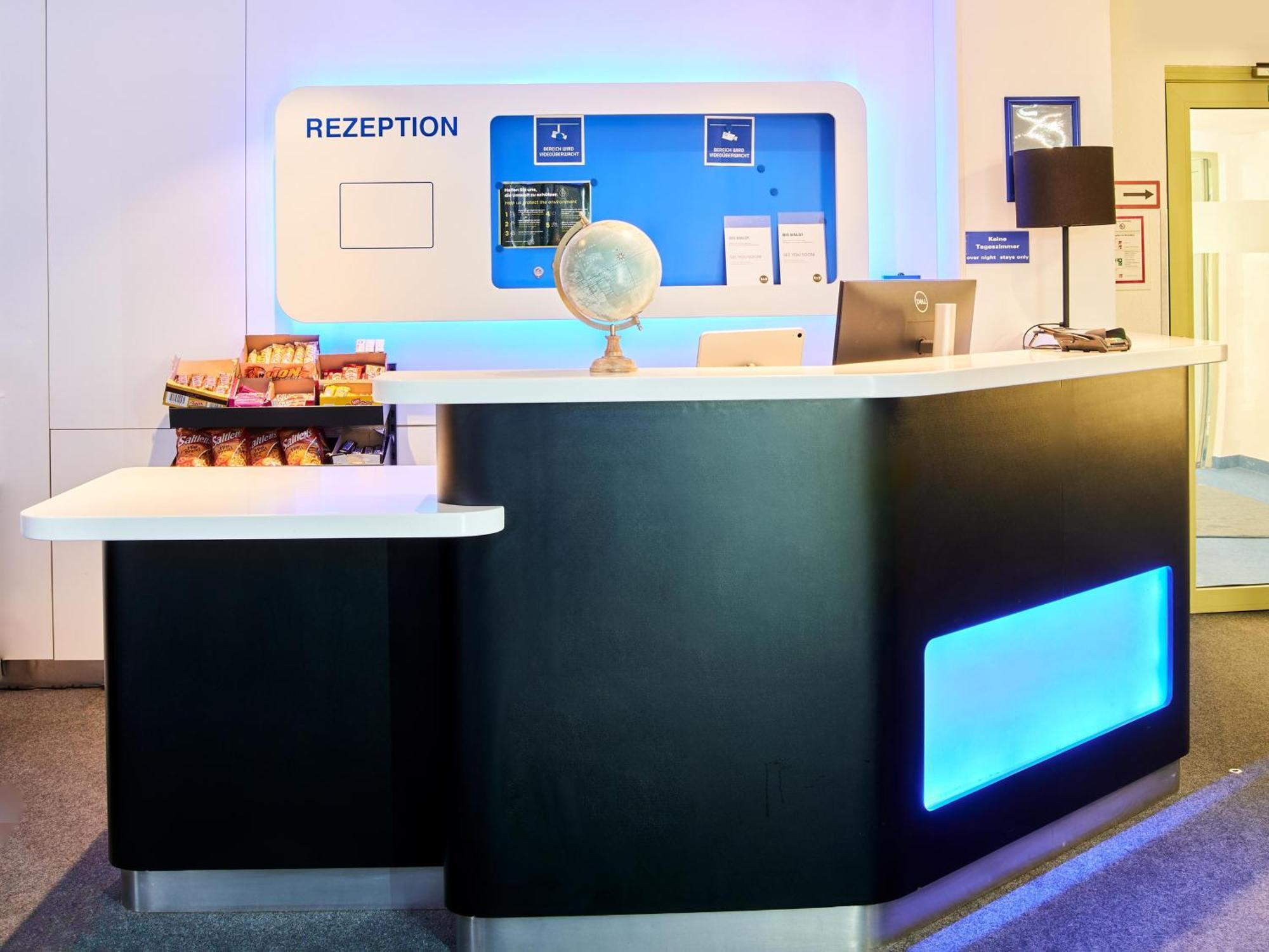 B&B Hotel Koeln-Marsdorf Bagian luar foto
