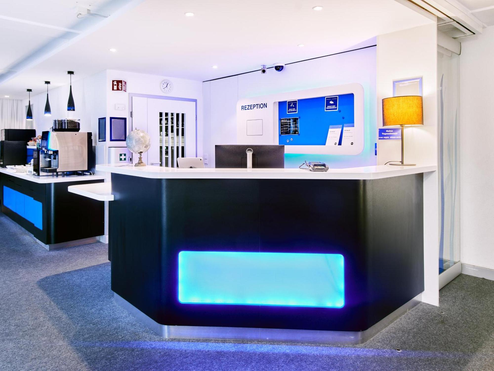 B&B Hotel Koeln-Marsdorf Bagian luar foto